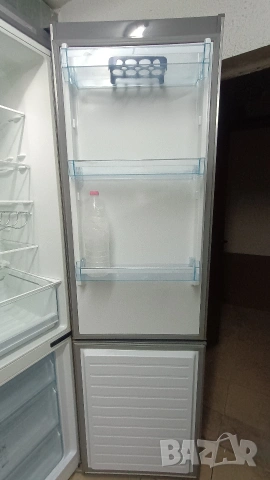 Хладилник с фризер BOSCH, снимка 7 - Хладилници - 53218762