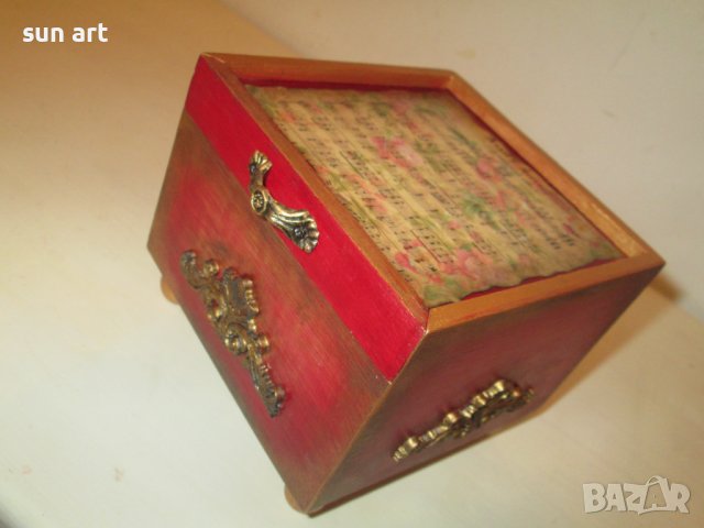 винтидж кутийка  в червено за бижута-hand made, снимка 4 - Подаръци за жени - 43303081