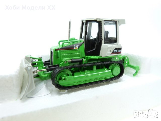 Модел Булдозер CAT D5G 1/50, снимка 2 - Колекции - 43412711