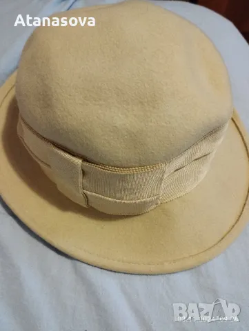 Продавам дамско бомбе мерино слонова кост цвят, снимка 2 - Чанти - 47819149