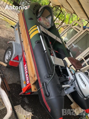 Лодкa и двигател 