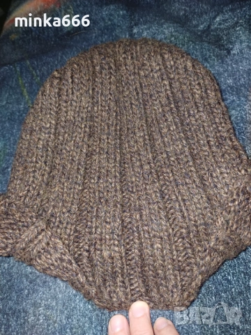 Ръчно плетена мъжка шапка., снимка 3 - Други - 53045280