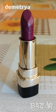 Червила D&G 322 Dolce magnetic и Guerlain Kiss kiss Daring matteDar, снимка 5 - Декоративна козметика - 51127364