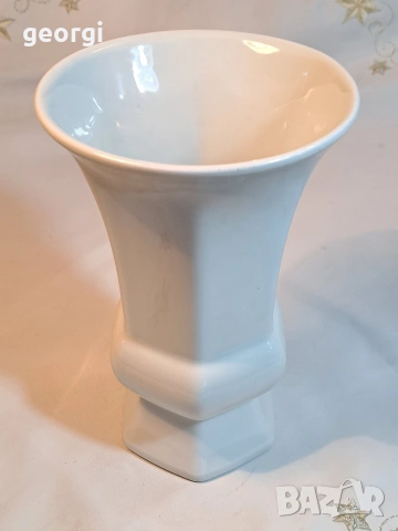 немска порцеланова ваза Bareuther 32/3, снимка 2 - Вази - 53123742