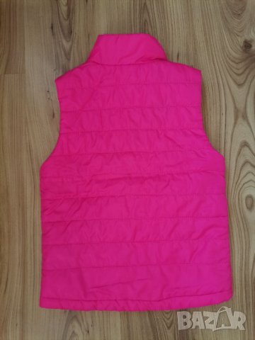 Детски елек H&M, 122/128см, 6/8г., олекотен и топъл, много запазен, отлично състояние, снимка 2 - Детски якета и елеци - 35083386