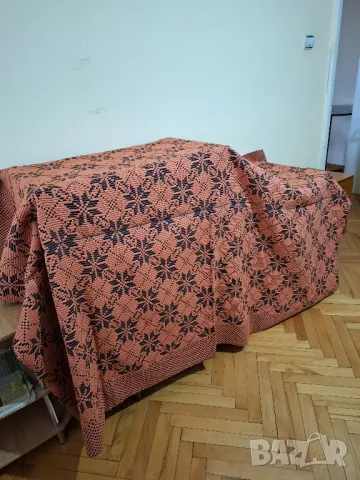 Нови покривала за двойно легло,пътеки,ковьори от соца, снимка 2 - Покривки за легло - 48081162