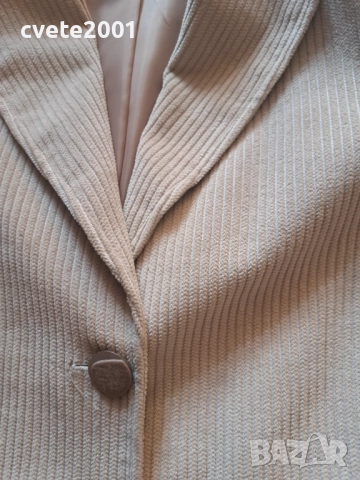 Дамски сака, снимка 3 - Сака - 52107619