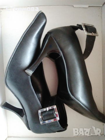 Дамски обувки с катарама, снимка 2 - Дамски елегантни обувки - 36505371