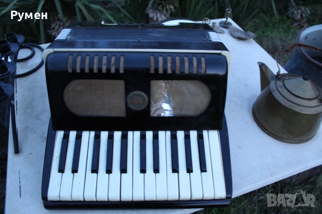 Ретро акордеон - 12 баса, снимка 3 - Акордеони - 52634298
