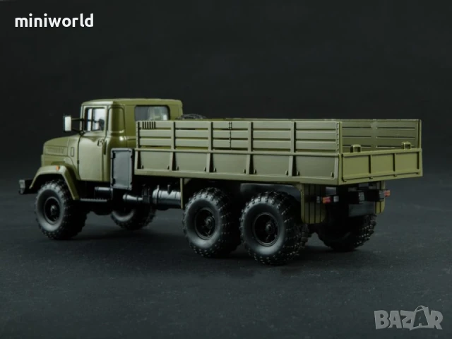 КРАЗ 6322 бордови с тента 1989 - мащаб 1:43 на Наши Грузовики моделът е нов в кутия, снимка 6 - Колекции - 50547331