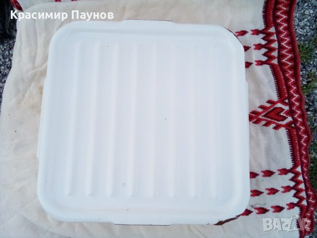 Емайлирана тавичка Соц.период  ,,Оборище " 1981, снимка 2 - Съдове за готвене - 37821458