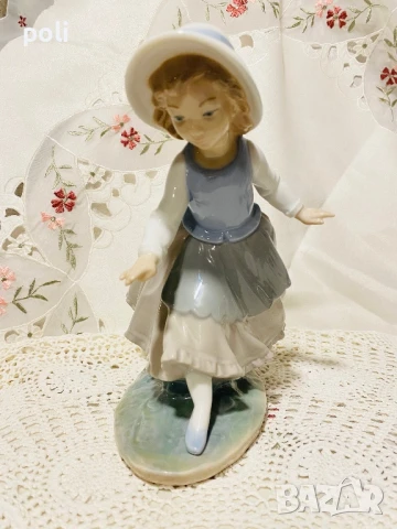 порцеланова статуетка Nao