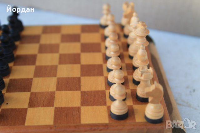 Неизползван дървен туристически шах от '' ГДР '' с магнити, снимка 11 - Колекции - 40196771