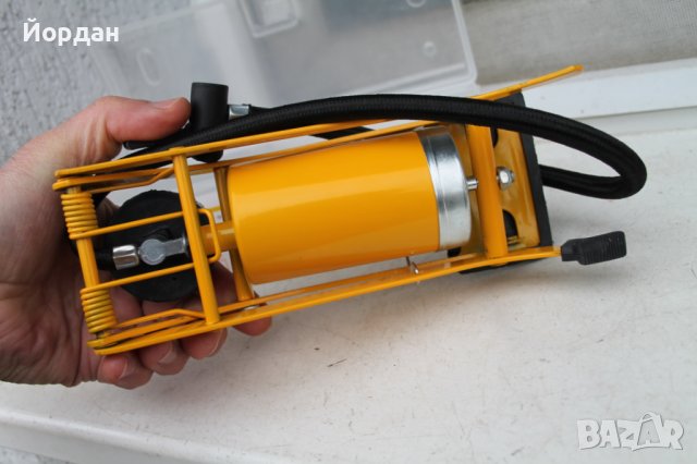 Автомобилна помпа ''Dunlop'', снимка 6 - Аксесоари и консумативи - 39303923