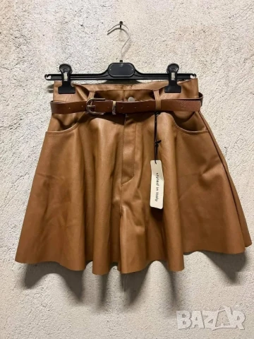 къси кожени панталонки с колан 
