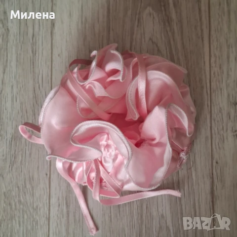 Сатенена чантичка с декорация , снимка 5 - Сватбени аксесоари - 51113052