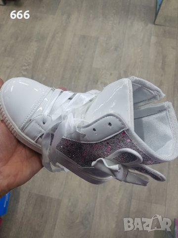 Ботушки, снимка 5 - Детски боти и ботуши - 42982850