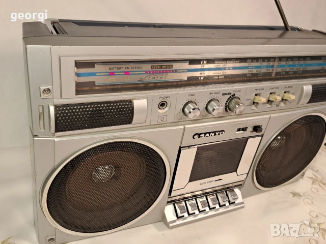 радиокасетофон Sanyo , снимка 6 - Радиокасетофони, транзистори - 50943423