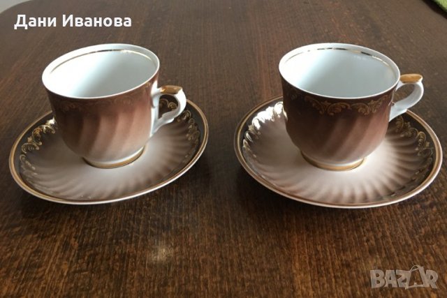 Порцеланов сервиз за кафе с 2 чаши и каничка, снимка 3 - Сервизи - 32438952