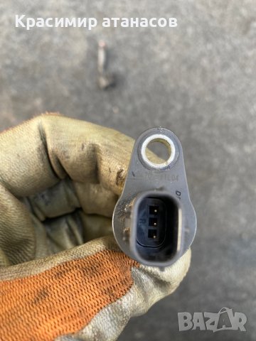 Датчик колянов вал за Тойота Аурис.0470 11L04, снимка 4 - Части - 44119074