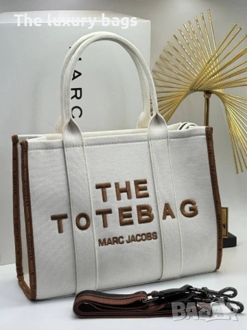 Стилна дамска чанта , снимка 2 - Чанти - 51111614