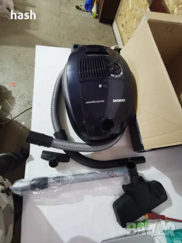 Прахосмукачка с торба Siemens Synchropower VBBS607V00, снимка 4 - Прахосмукачки - 49286527