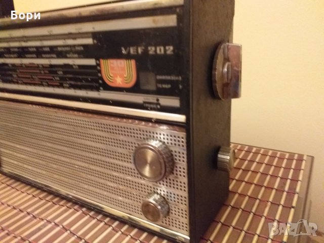 Юбилеен VEF 202  30 лет победы, снимка 4 - Радиокасетофони, транзистори - 27320380