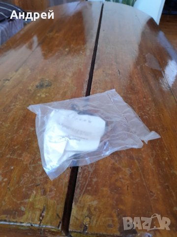 Стари струни за електрическа китара