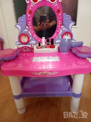 Детска тоалетка с музика и светлини