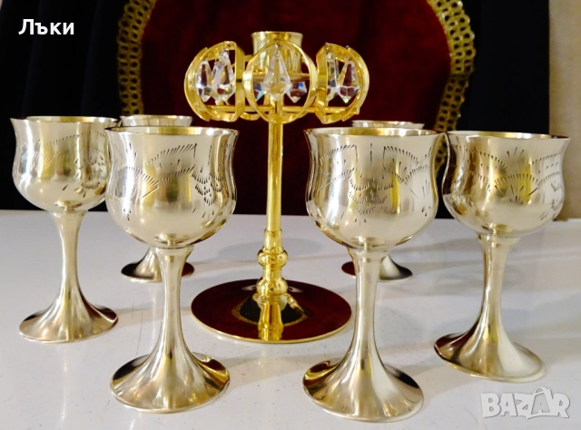 Бронзови чаши за ракия,столче,гравирани. , снимка 3 - Антикварни и старинни предмети - 52968197