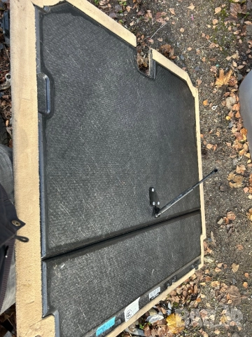 кора баганик долна BMW X5 E70 , снимка 2 - Части - 52694736