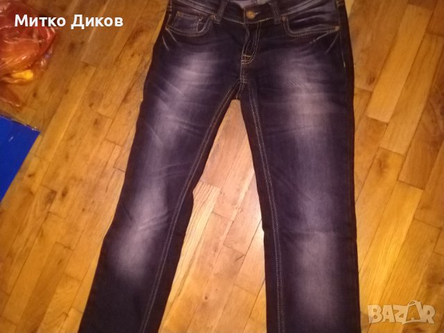 Armani jeans маркови нови №28 ханш-40см и дължина 104см, снимка 4 - Дънки - 43385308