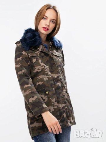 Ново яке / парка Jennyfer, снимка 6 - Якета - 37788962