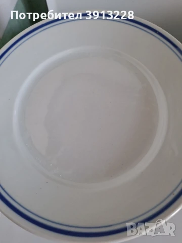 Сервиз порцелан 29 части български.Много здрав!, снимка 3 - Сервизи - 50502454