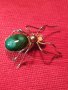 ЗЛАТИСТО ПАЯЧЕ - БРОШКА КРАСИРО ВИНТИДЖ БИЖУ с ГОЛЯМ ЗЕЛЕН КАМЪК 73281, снимка 1