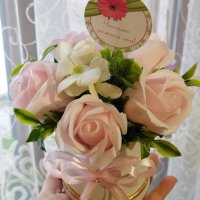 Нежни букети със сапунени цветя , снимка 5 - Подаръци за жени - 39644069