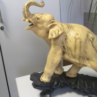 Керамичен слон с поставка, снимка 1 - Други ценни предмети - 39052248