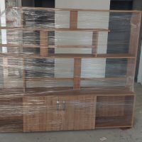 Продавам дървена витрина стелаж рафтове секция за магазин и дома, снимка 1 - Стелажи и щандове - 44032475