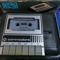 Устройство за съхранение на данни Commodore Datassette , снимка 5 - Антикварни и старинни предмети - 43132965