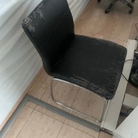 Стол с метална конструкция и кожена седалка, снимка 1 - Столове - 43532358