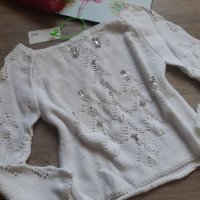 Ново пуловерче с камъни в бял цвят на намаление, снимка 2 - Блузи с дълъг ръкав и пуловери - 27296470