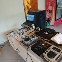 DJ SET CDJ 100 2бр.,михсер Numark,оригинален кейс за тях, снимка 1 - Друга електроника - 43727118