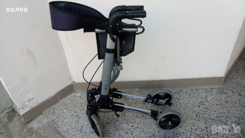 Ролатор, помощна количка за възрастни под наем, снимка 1