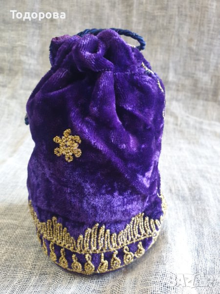 Кадифяна торбичка със сърмени шевици, снимка 1