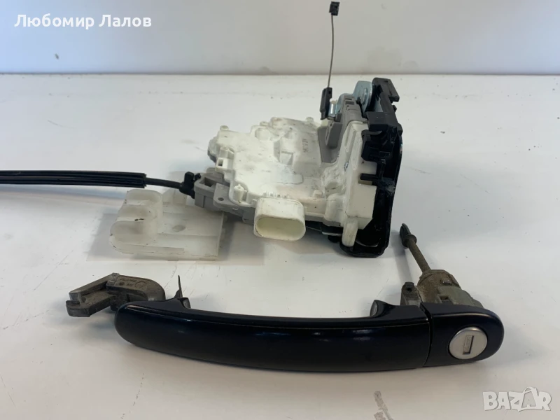 Предна лява брава външна дръжка патрон Seat Altea 3B0837207 5P0837867A, снимка 1