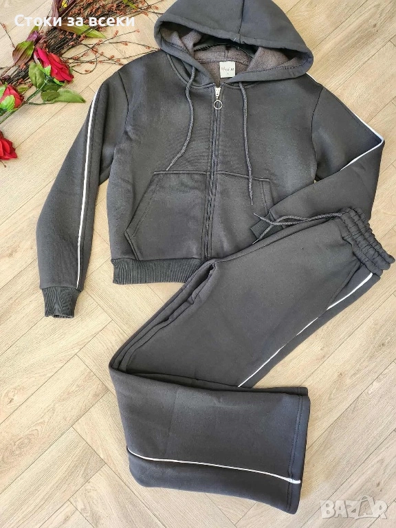 Дамски ватирани екипи , снимка 1