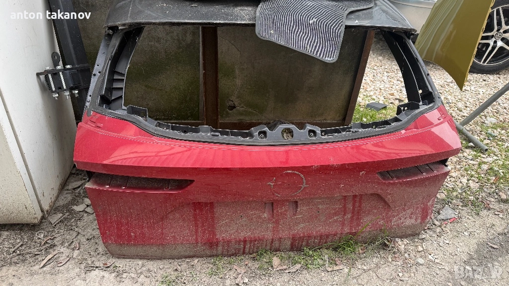 Астра К комби заден капак спукан , снимка 1