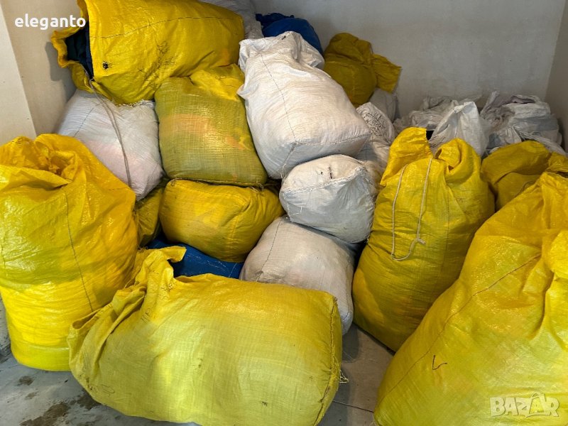 Дрехи на едро от Скандинавия в баг по 20 кг цена 8,50, снимка 1