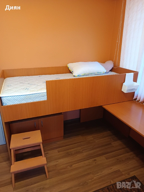 Детско легло с бюро и шкаф , снимка 1