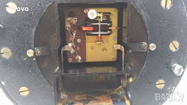 Настолен метален часовник, снимка 6 - Антикварни и старинни предмети - 35057204